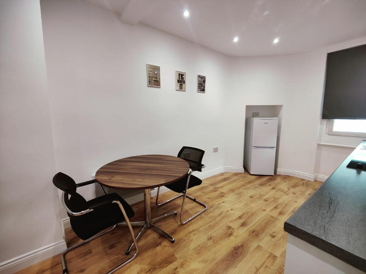 3 Bed Flat Close To Liverpool St & Brick Lane Лондон Екстер'єр фото