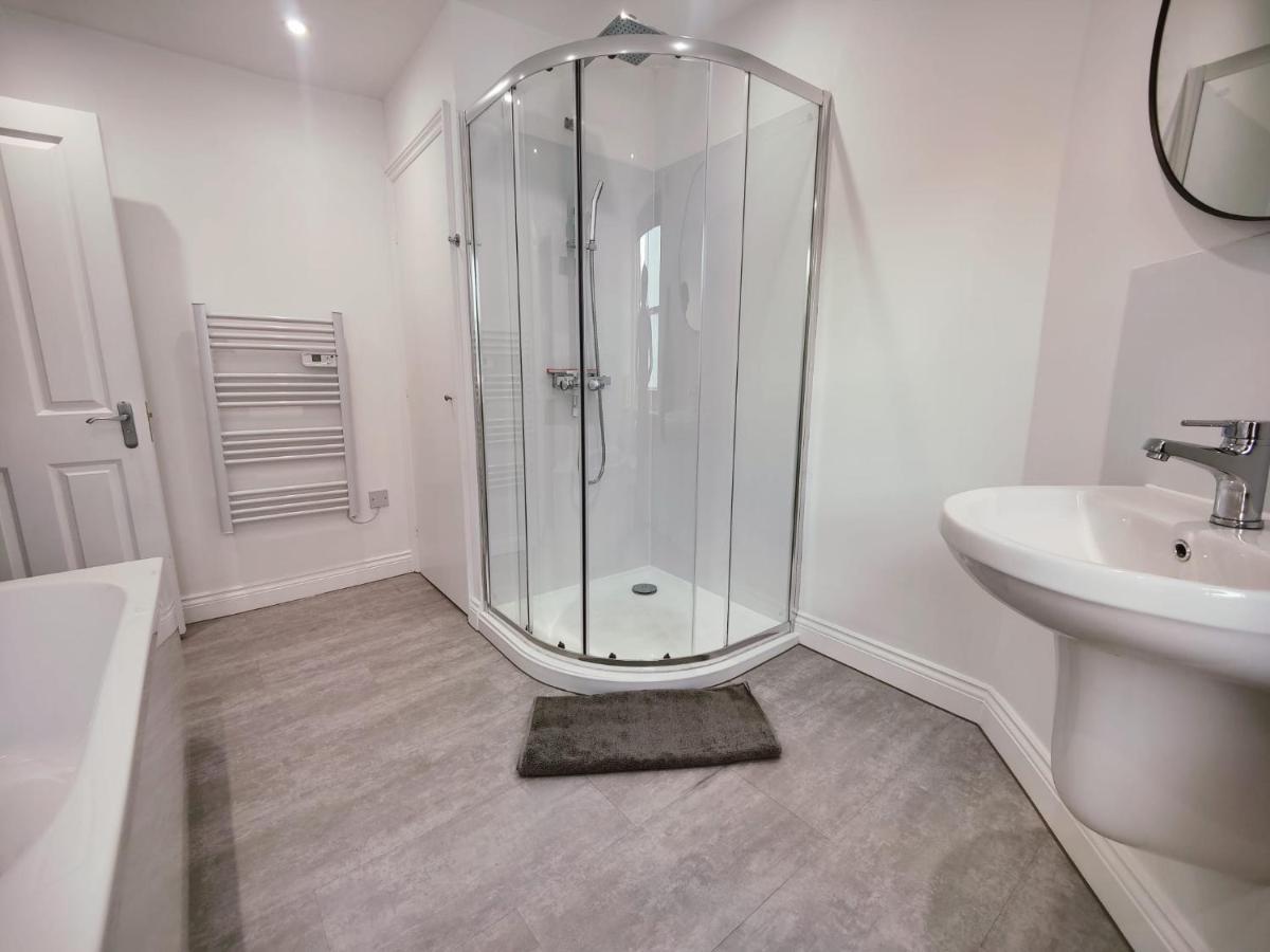 3 Bed Flat Close To Liverpool St & Brick Lane Лондон Екстер'єр фото