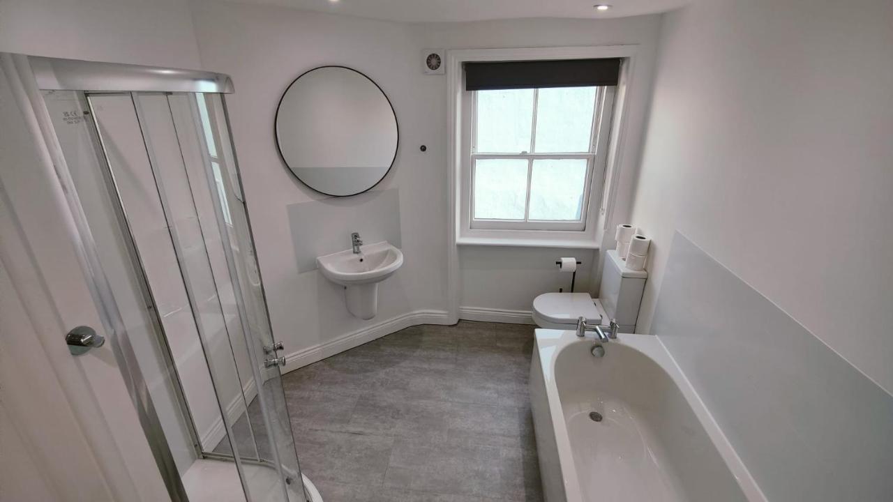 3 Bed Flat Close To Liverpool St & Brick Lane Лондон Екстер'єр фото