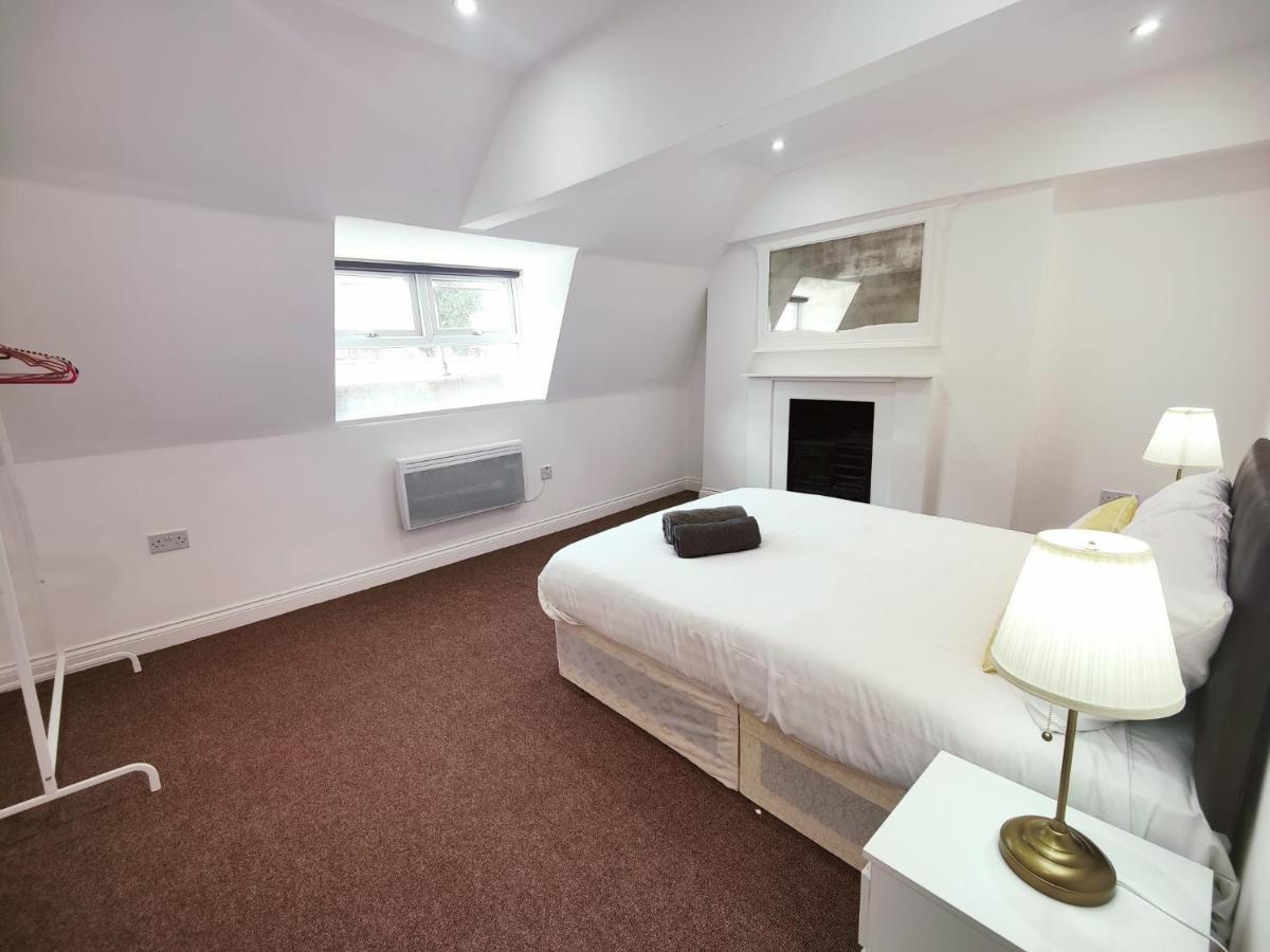 3 Bed Flat Close To Liverpool St & Brick Lane Лондон Екстер'єр фото