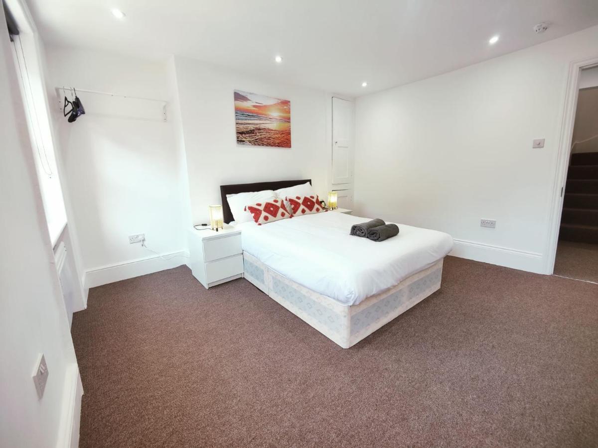 3 Bed Flat Close To Liverpool St & Brick Lane Лондон Екстер'єр фото