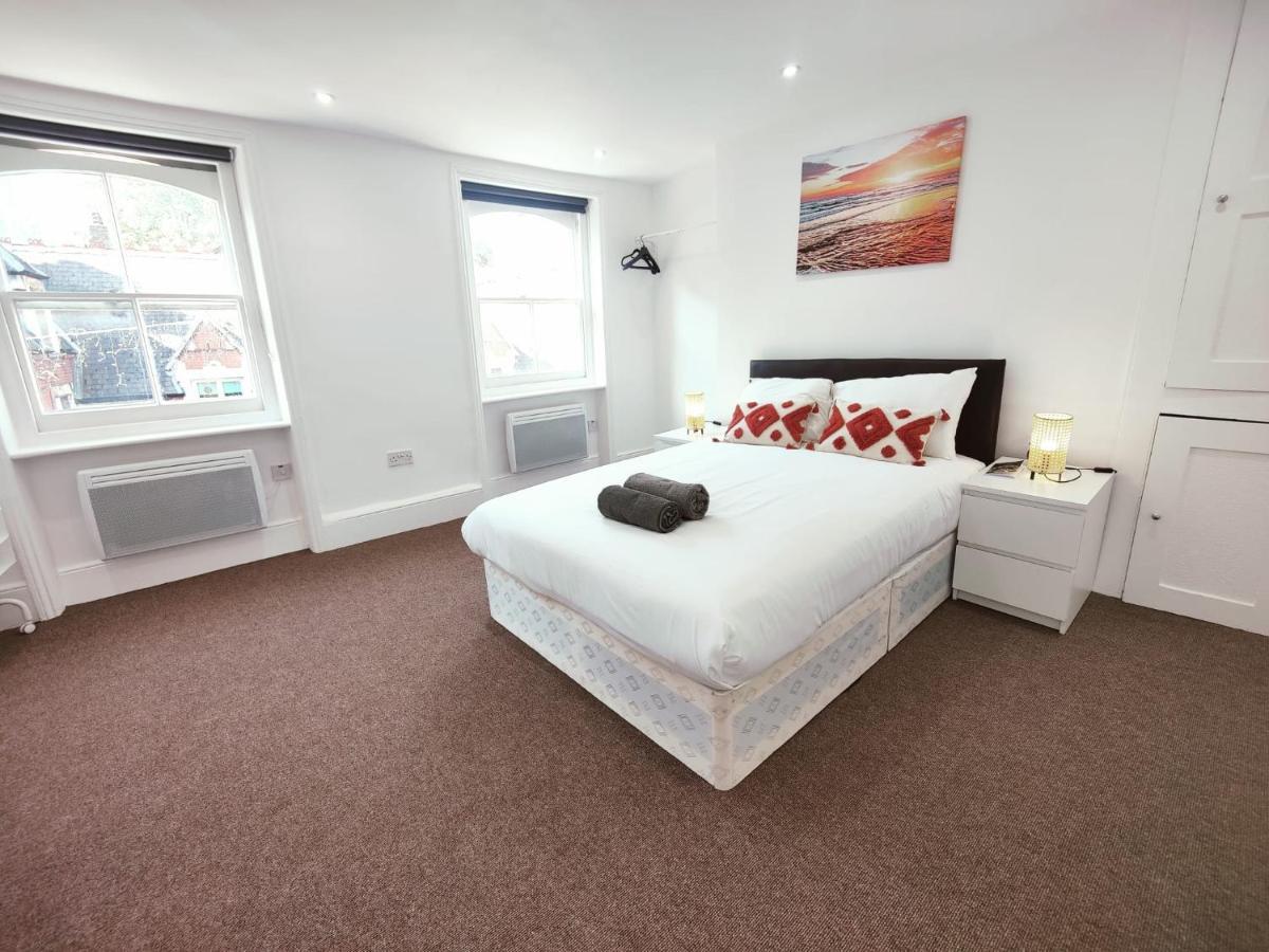 3 Bed Flat Close To Liverpool St & Brick Lane Лондон Екстер'єр фото